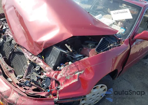 1995 Toyota Camry Le z USA, uszkodzony, nr VIN 4T1SK12E6SU572991